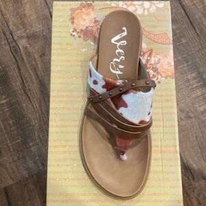 NWT fake cowhide Sandals size 7 1/5